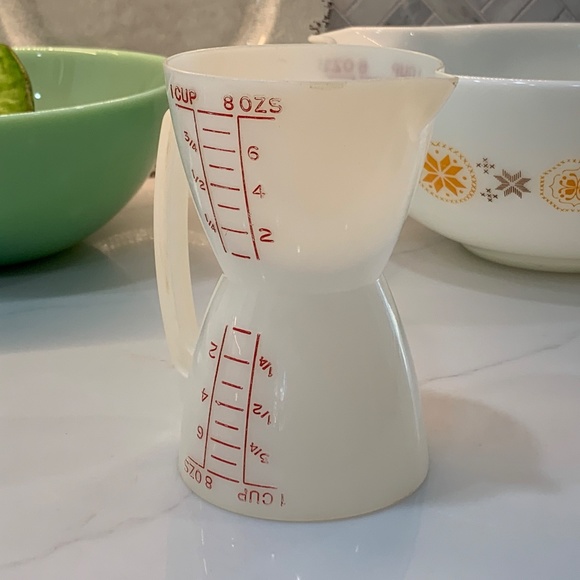 Vintage Classic Tupperware Double Measuring Cup - Picture 13 of 14